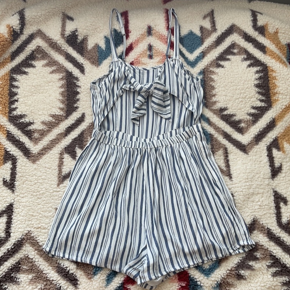 Holister Romper - Picture 2 of 2